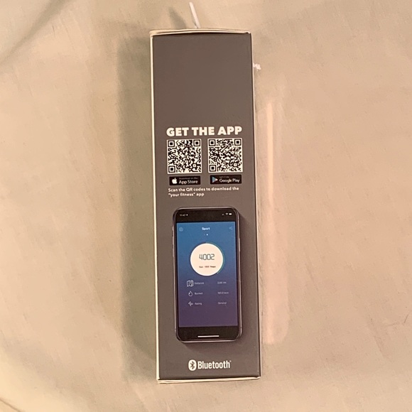 NEW Gems Activity Tracker – Lime Green - Picture 3 of 5